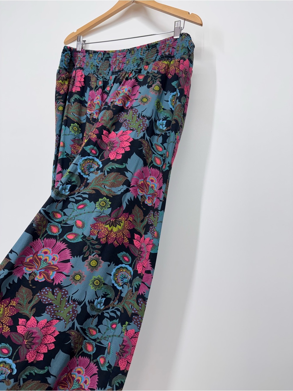 Sundance Dark Floral Wide Leg Pull On Palazzo Pants With Pockets Size XL - Picture 5 of 16